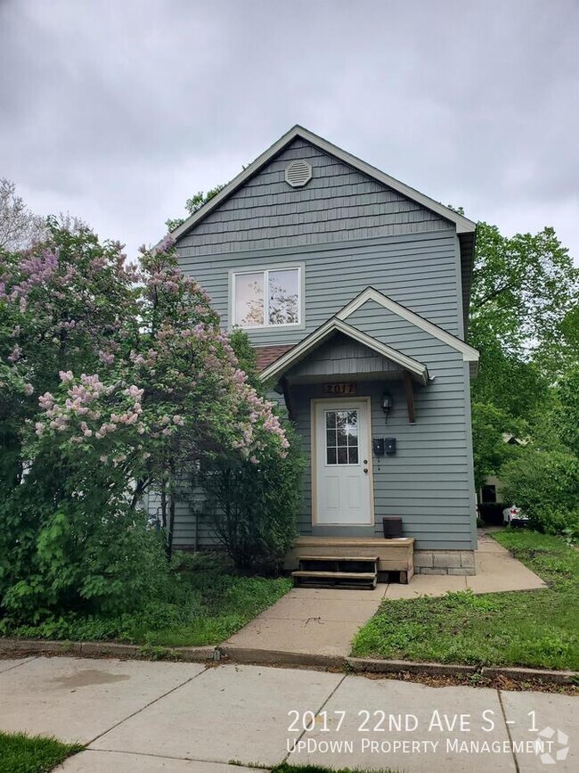 Building Photo - 2017 22nd Ave S Unit 1 Rental