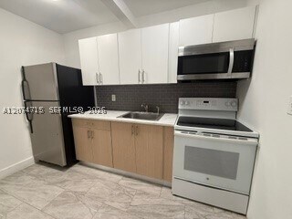 Photo - 237 NE 58th St Unit 1