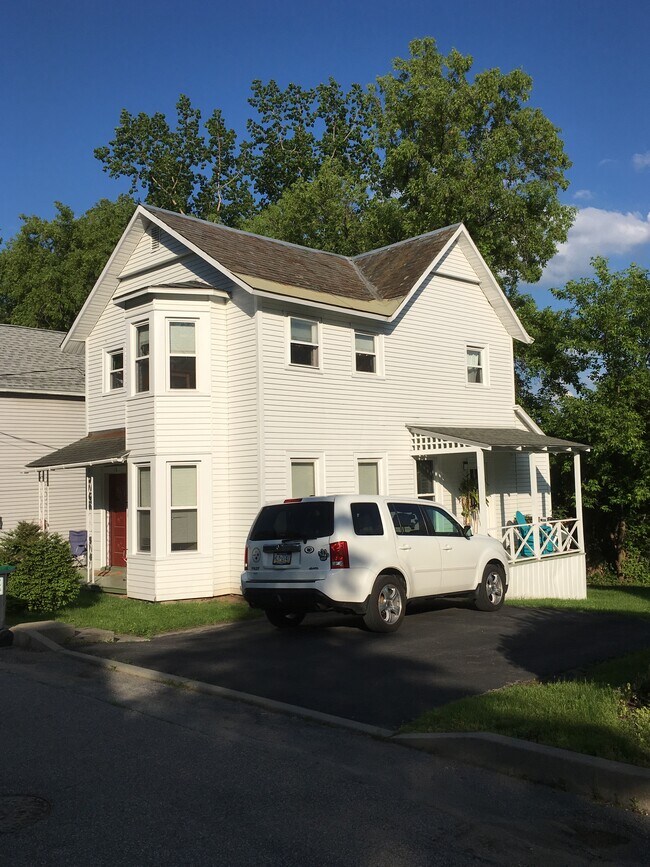 Photo - 16 Covell Ave Unit 1