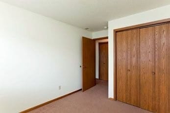 Building Photo - 3404 Queen Dr SW