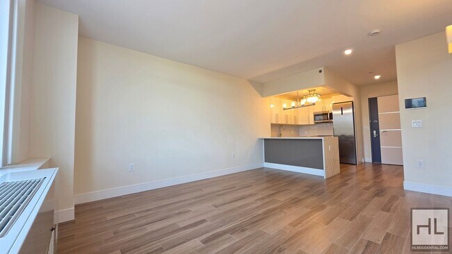Sunlit 5th-Floor 1-Bed with a Showpiece Open Kitchen