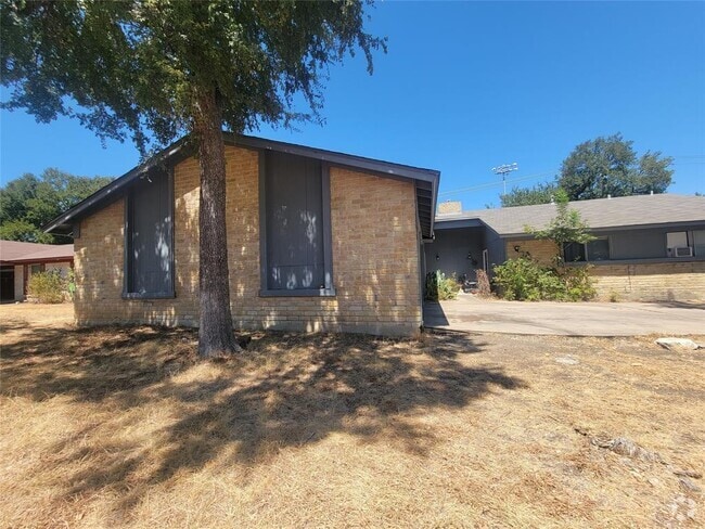 Building Photo - 1304 Glenda Dr Rental