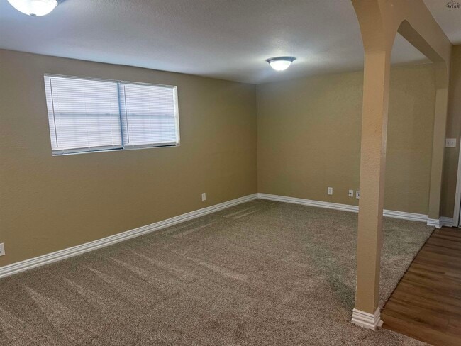 Photo - 2912 Cunningham Dr
