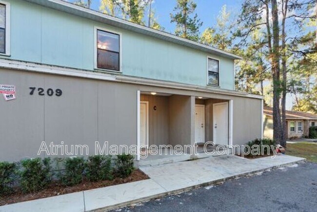 Building Photo - 7209 SW 45th Pl Rental
