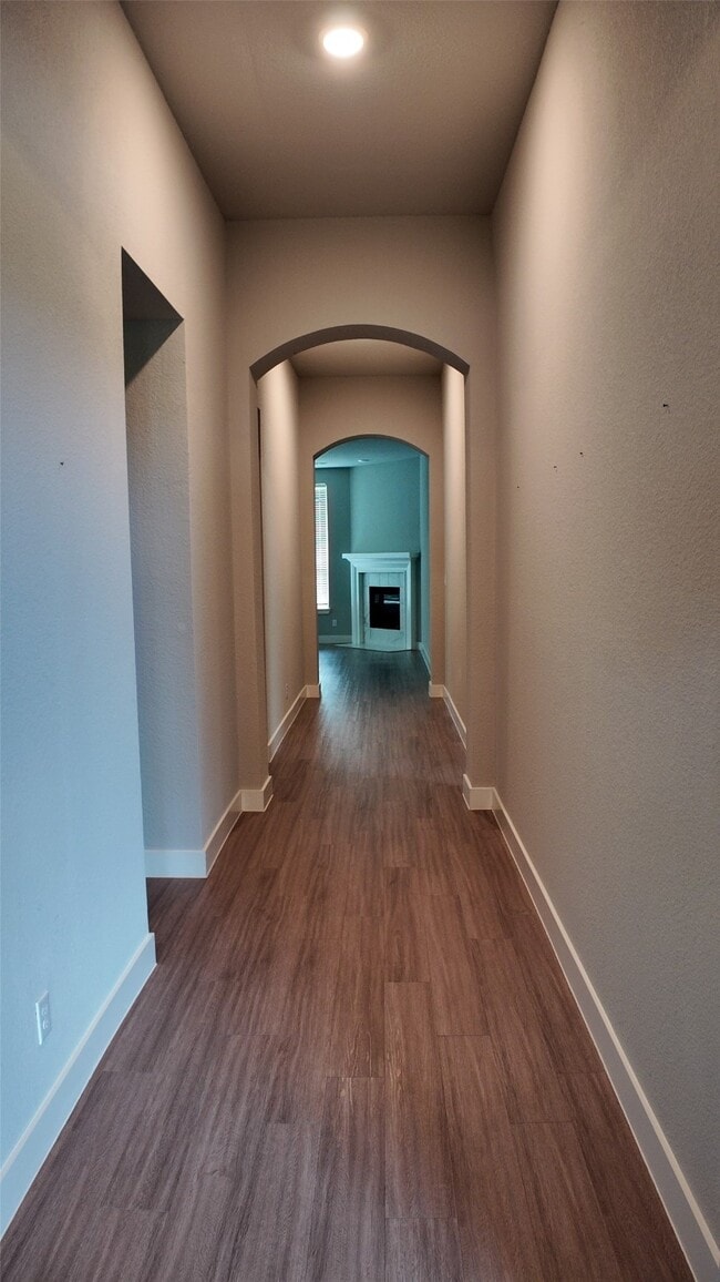 Photo - 512 Brockwell Bend