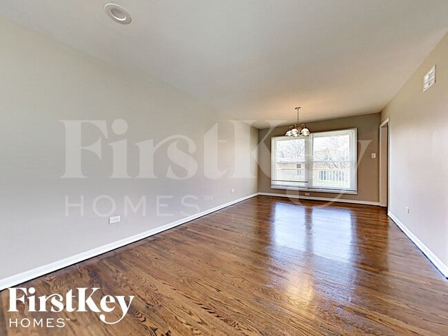 Photo - 16322 Kenwood Ct