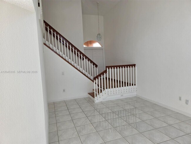 Photo - 9921 NW 31st St