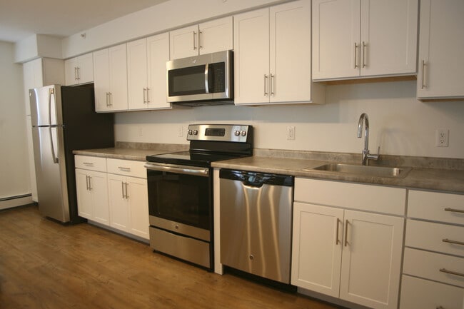 Photo - The Oak at Island Creek Village