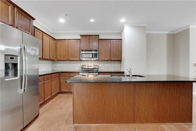 Photo - 1300 Hopkins Dr