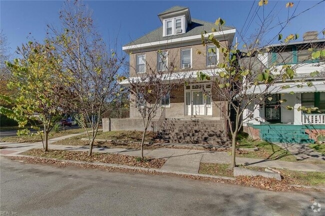 Building Photo - 3901 Newport Ave Rental