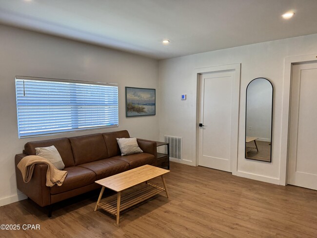 Photo - 6427 Oak Shr Dr