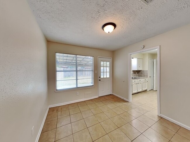 Photo - 14114 Fleur De Lis Blvd