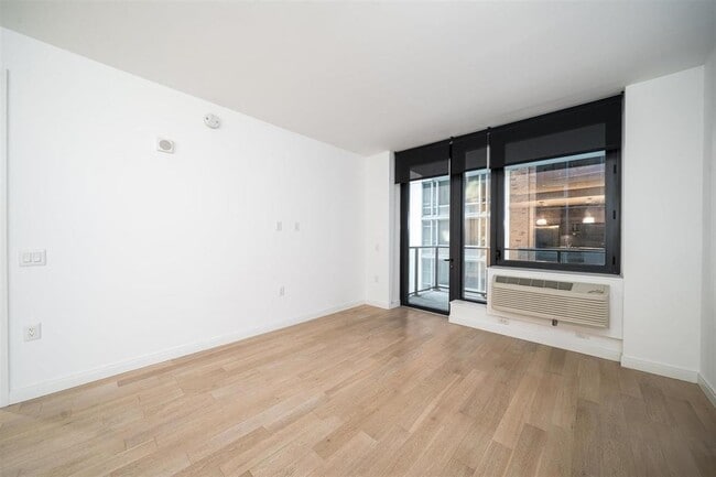 Photo - 160 1st St Unit 410