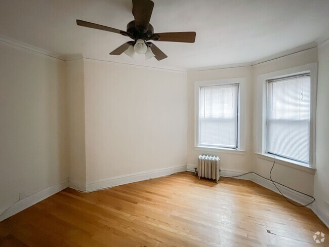 Building Photo - 4723 N Leavitt St Unit 1D Rental