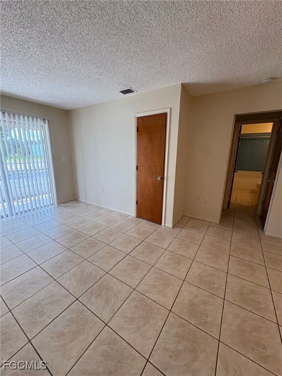 Building Photo - 1215 SE 46th Ln Unit F