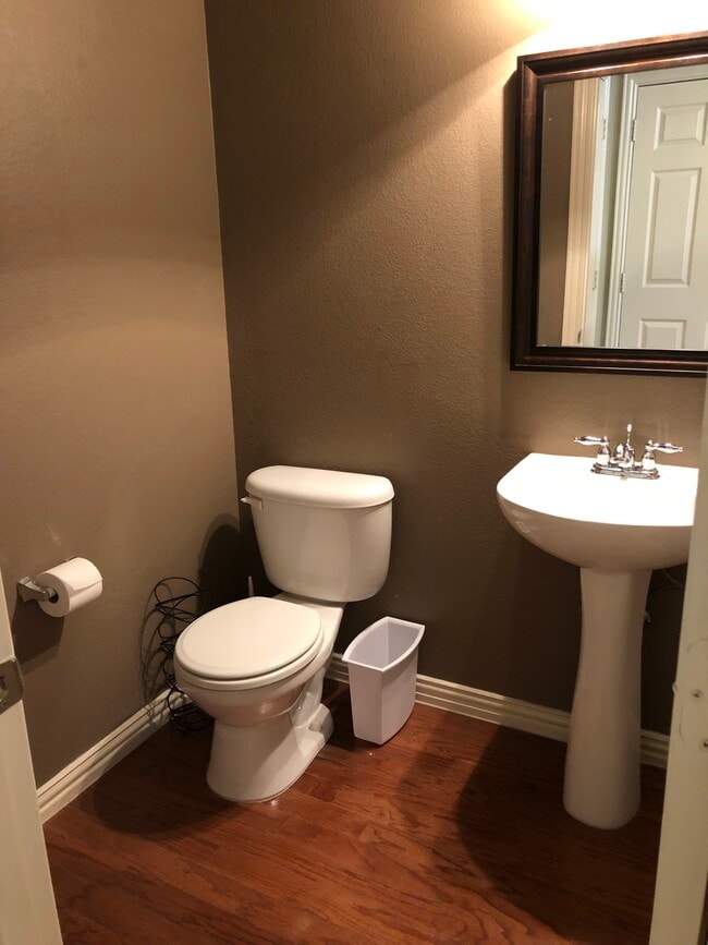 Photo - 3219 Carlisle St