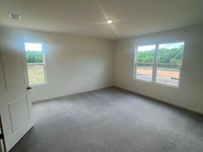 Photo - 2099 Emerson Dr