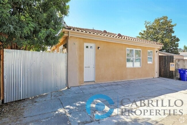 Building Photo - **Move-in Special** $500 off 1st Month Ren... Rental
