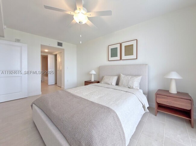 11239 NW 4th St Unit 305