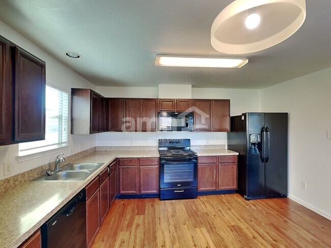 Photo - 21426 Partha Way