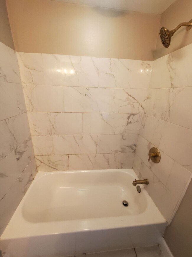 Photo - 3201 Charles St Unit Lower