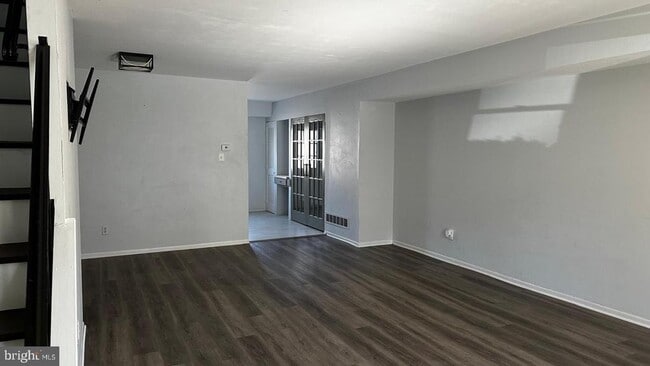 Photo - 44 Rickmar Ln