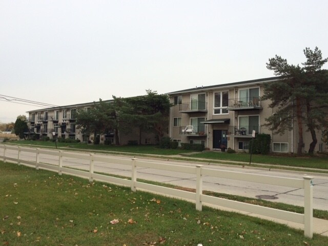 Photo - Brentwood Apartments