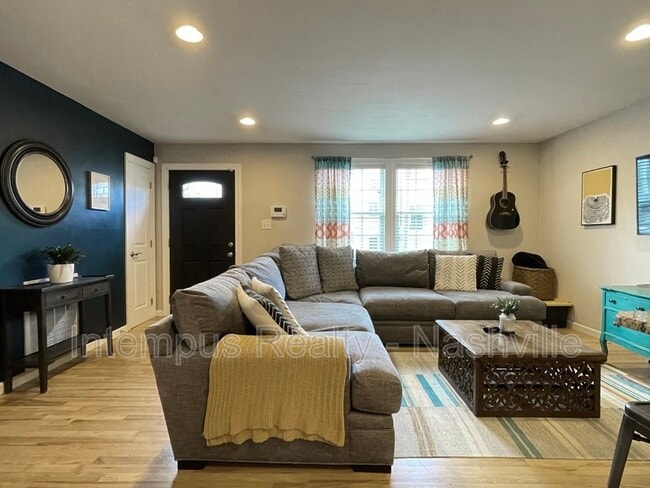 Photo - 120 Lucile St