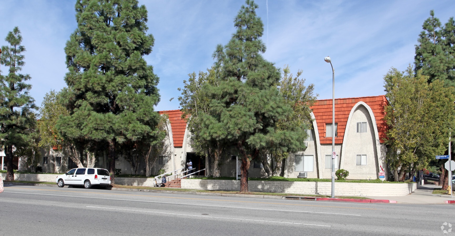 Photo - 17071 Chatsworth St