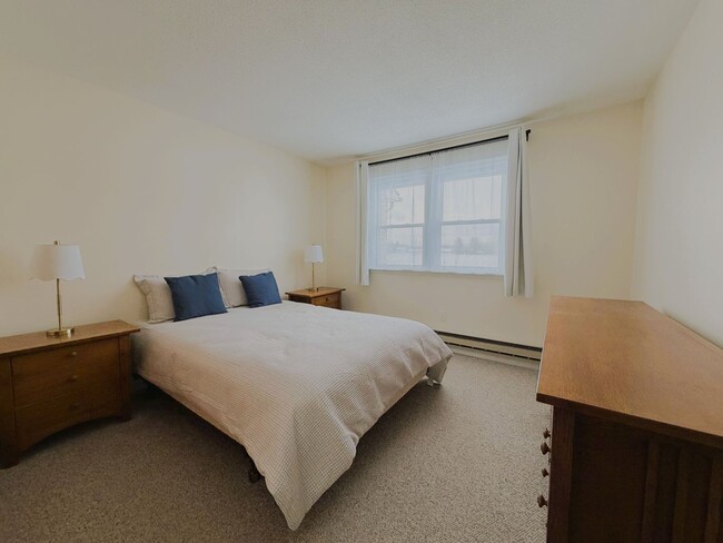 Photo - Lakeside Living 2 Bedroom Available NOW