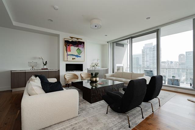 Photo - 3130 N Harwood St Unit 2006