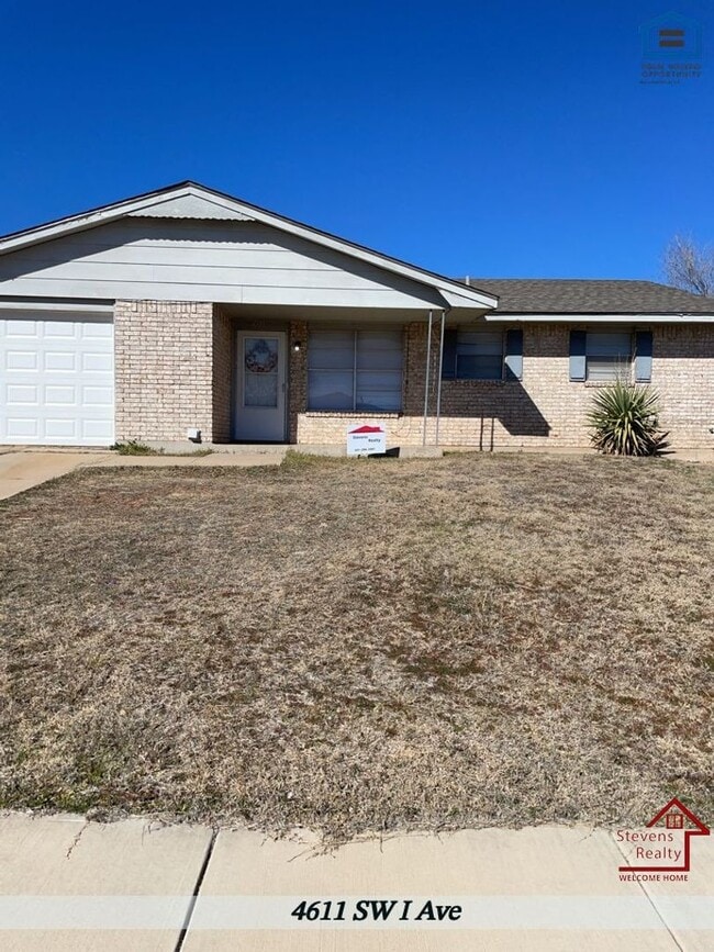 Photo - 4611 SW I Ave