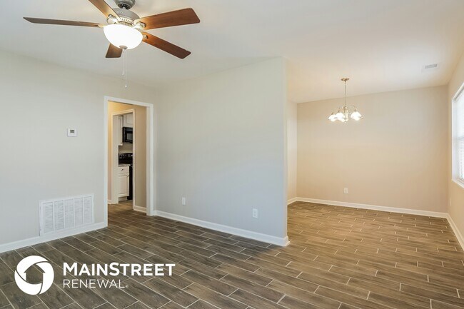 Photo - 1616 Bryson St