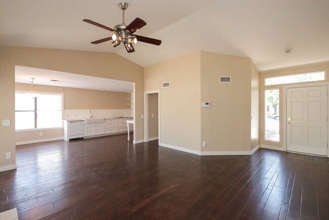 Photo - 1428 E Kent Ave