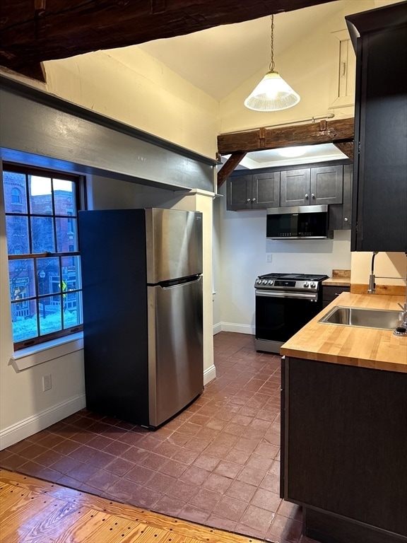 Photo - 300 Main St Unidad 4