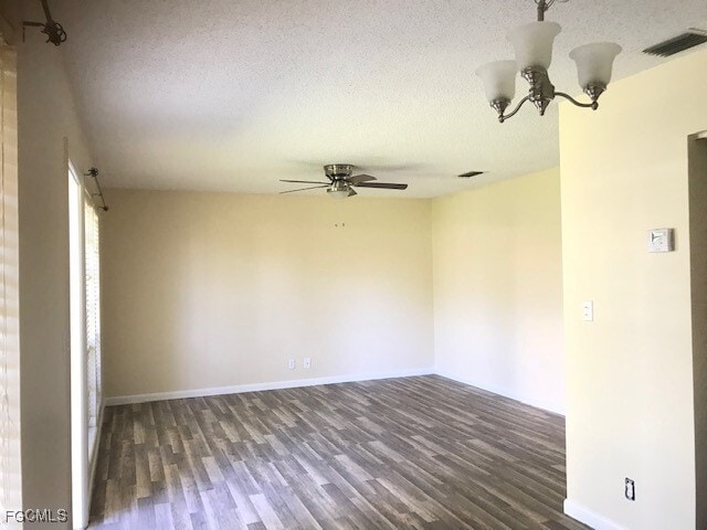 Photo - 5837 Queen Elizabeth Way Unit 1