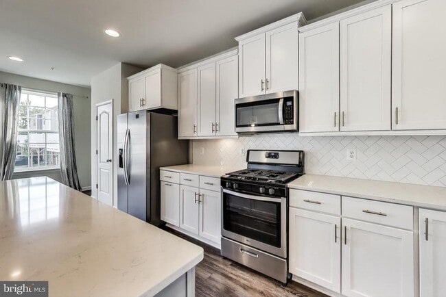 Photo - 2530 Lanham Hill Cir