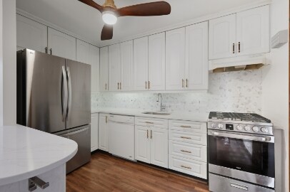 Photo - 3901 Lawrence Ave