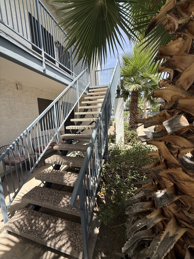 Building Photo - 3635 N 37th St Unit Graystone #12