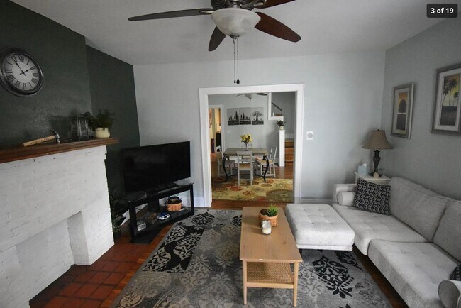 Photo - 2475 Indianola Ave