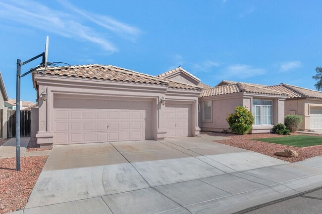 Building Photo - 3382 W Harrison St