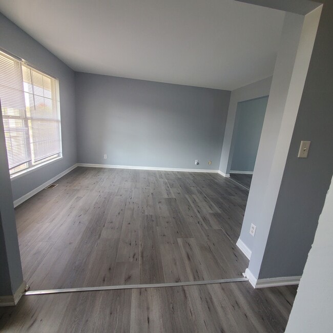 Photo - 1824B Country Hills Dr