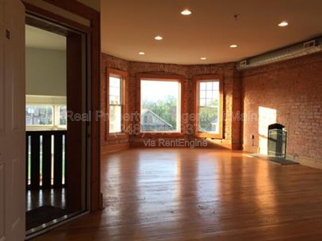 Building Photo - 50 Westminster St Unit 3e