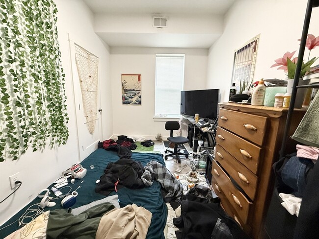 Photo - 301-305-305 Dudley St Unit 1