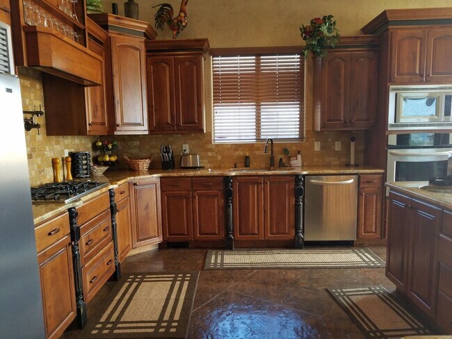 Photo - Beautiful Corner Lot!