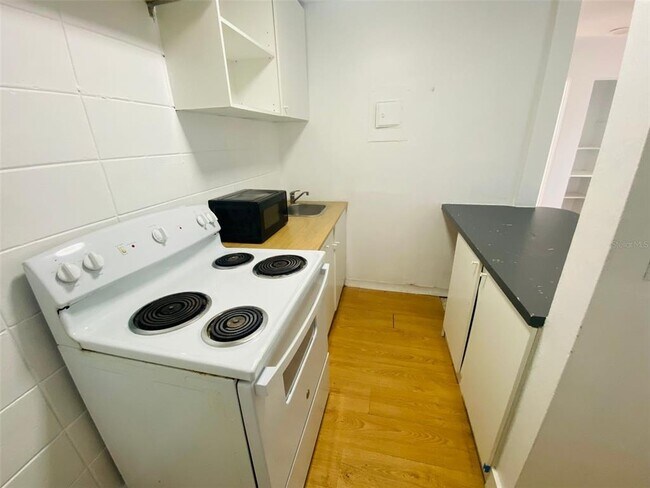 Photo - 1341 W Point Dr Unit 07