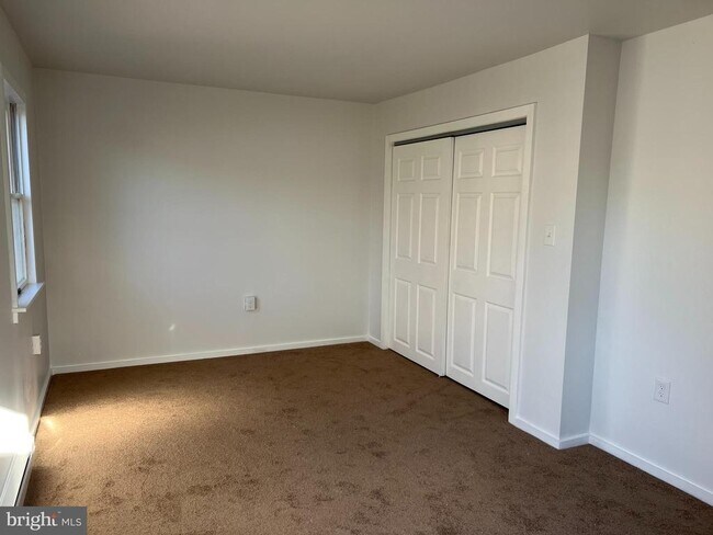 Photo - 232 Center St Unit 1