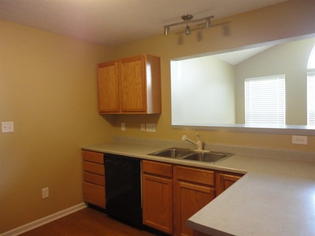 Photo - 8102 Lois Ln