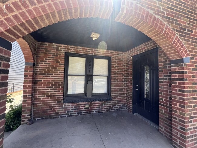 Photo - 2021 15th St