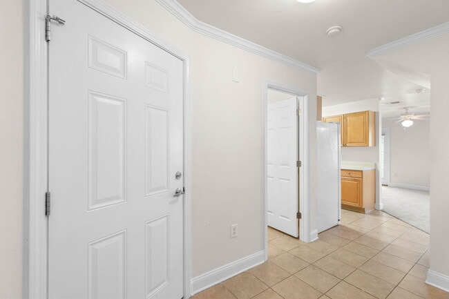 Photo - 554 Wingspan Way